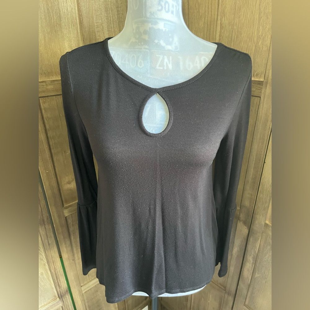 Women’s Black Keyhole Neck Bell Sleeve Blouse. - Picture 2 of 5